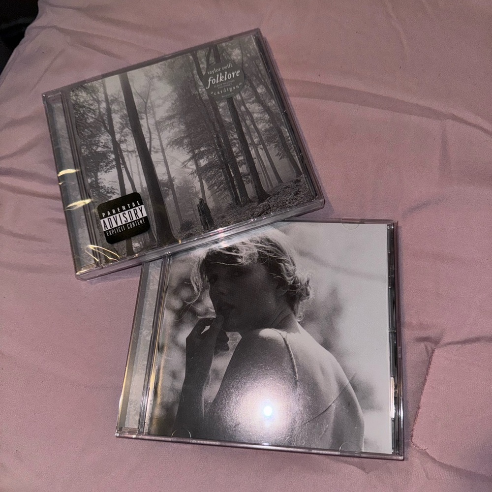 Taylor Swift Folklore CD Variants